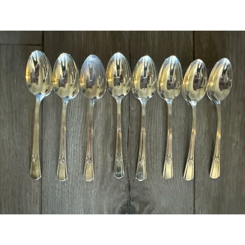 8 International Silver Roger's Court SOVEREIGN Silverplate  Teaspoons‎ 1939
